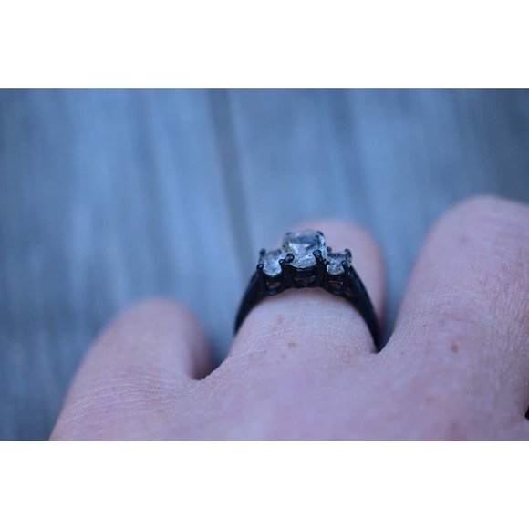 Raw Crystal Ring, Raw Stone Ring, Rings for Women, Stacking Ring, Raw Ge… - Picture 2 of 9